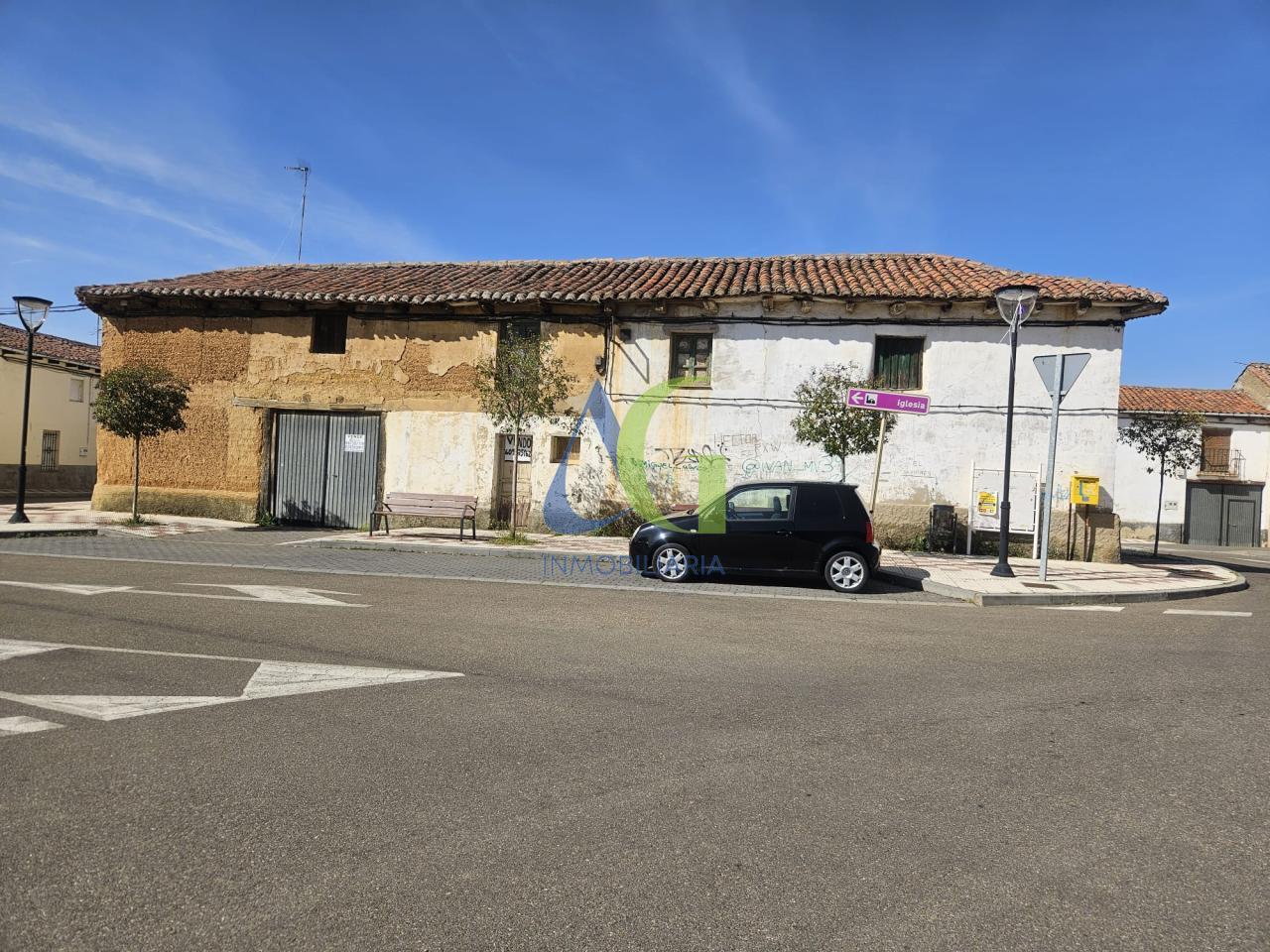SE VENDE CASA PARA REFORMAR DE 120M PLANTA EN VILLAQUILAMBRE