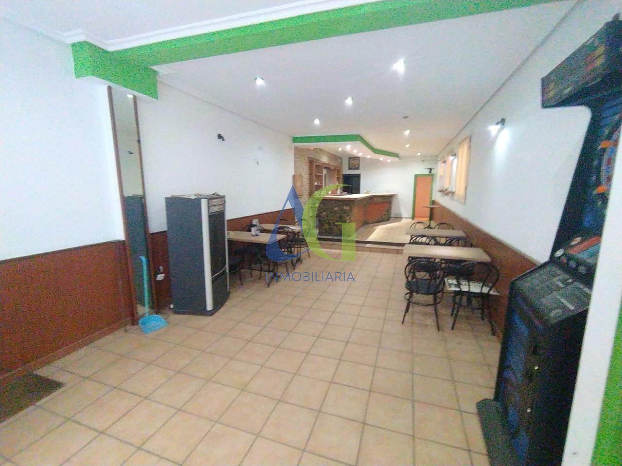 SE VENDE LOCAL DE 70 METROS EN C/ SANCHO ORDOÑEZ. ZONA SAN MAMES