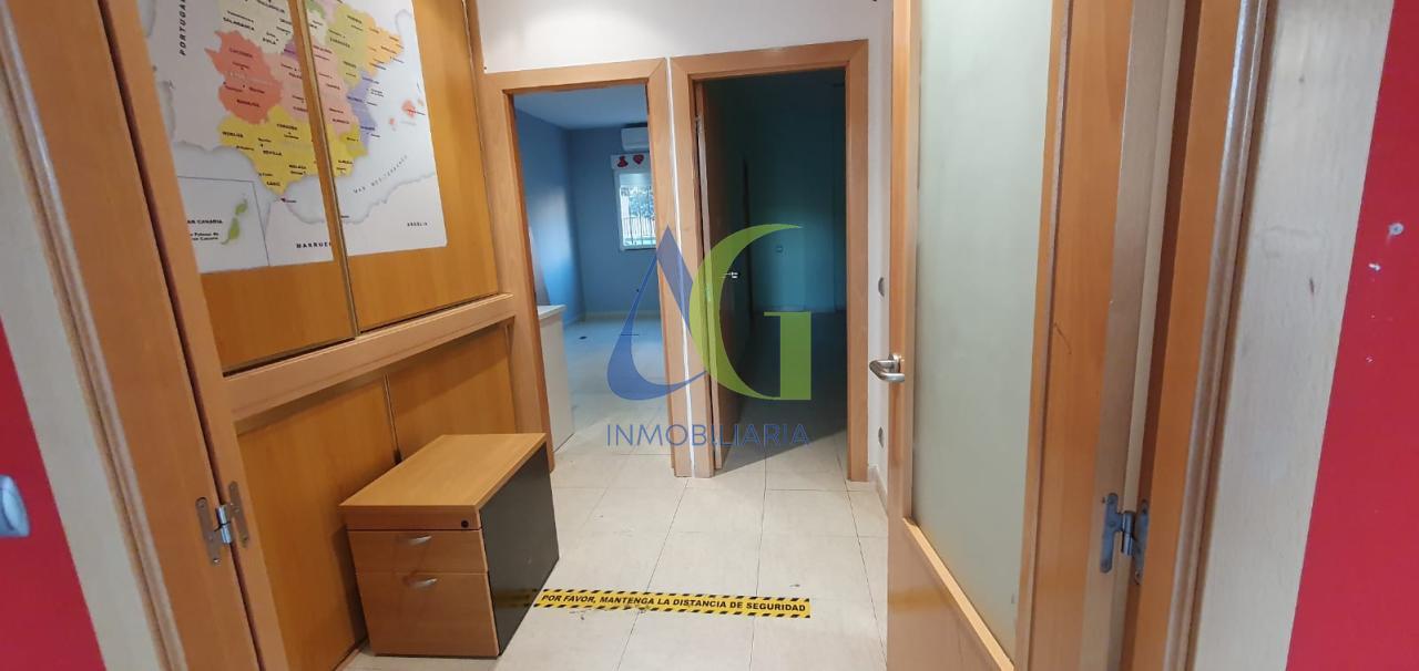 SE VENDE LOCAL EN VILLAOBISPO DE 45 M TOTALMENTE ACONDICIONADO