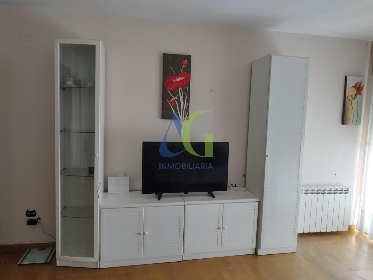 SE ALQUILA PISO DE 2 HABITACIONES - C/ COFRADIA DEL CIENTO