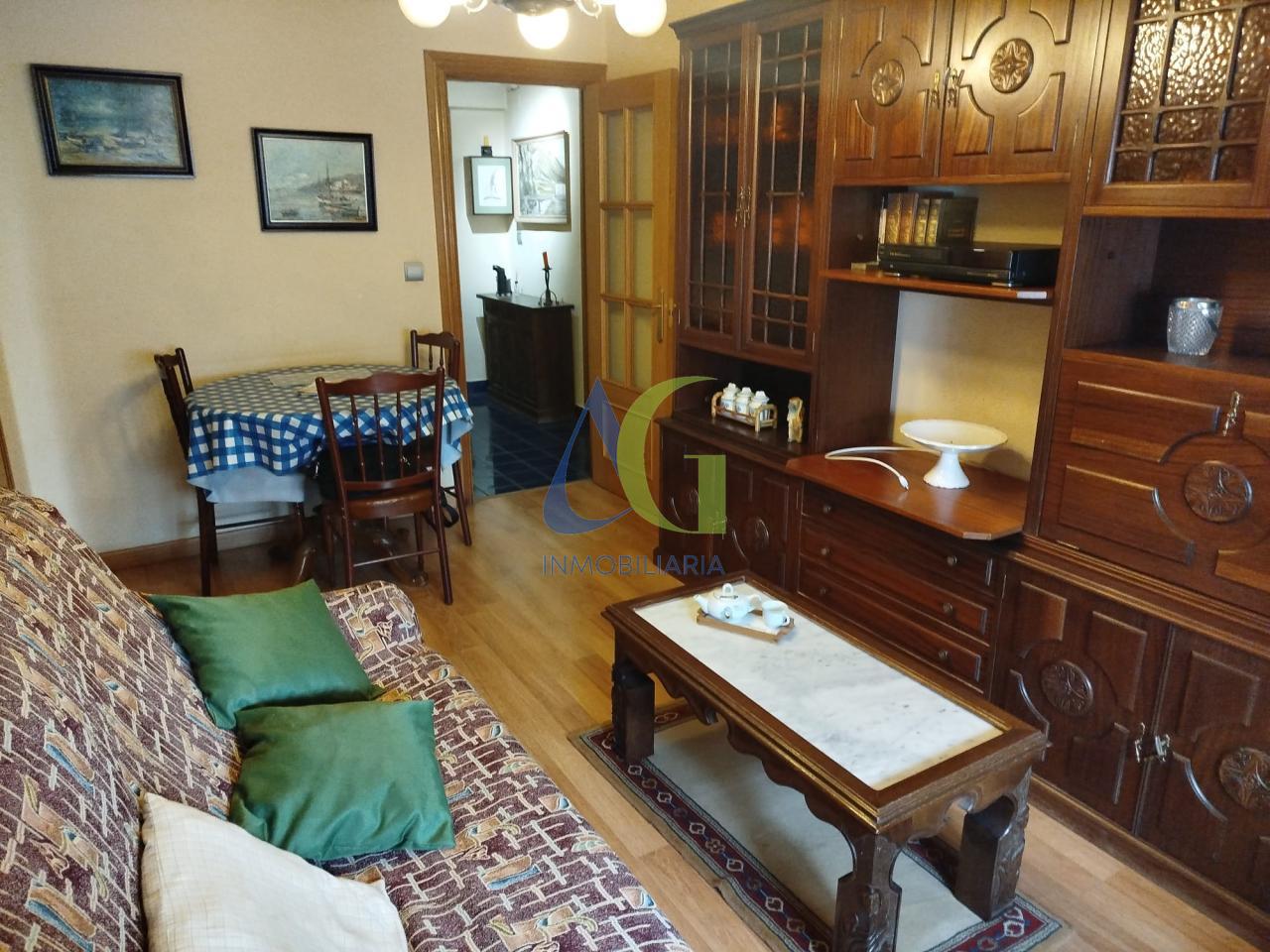 SE VENDE PSIO DE 2 HABITACIONES EN LEON. ZONA PALOMERA