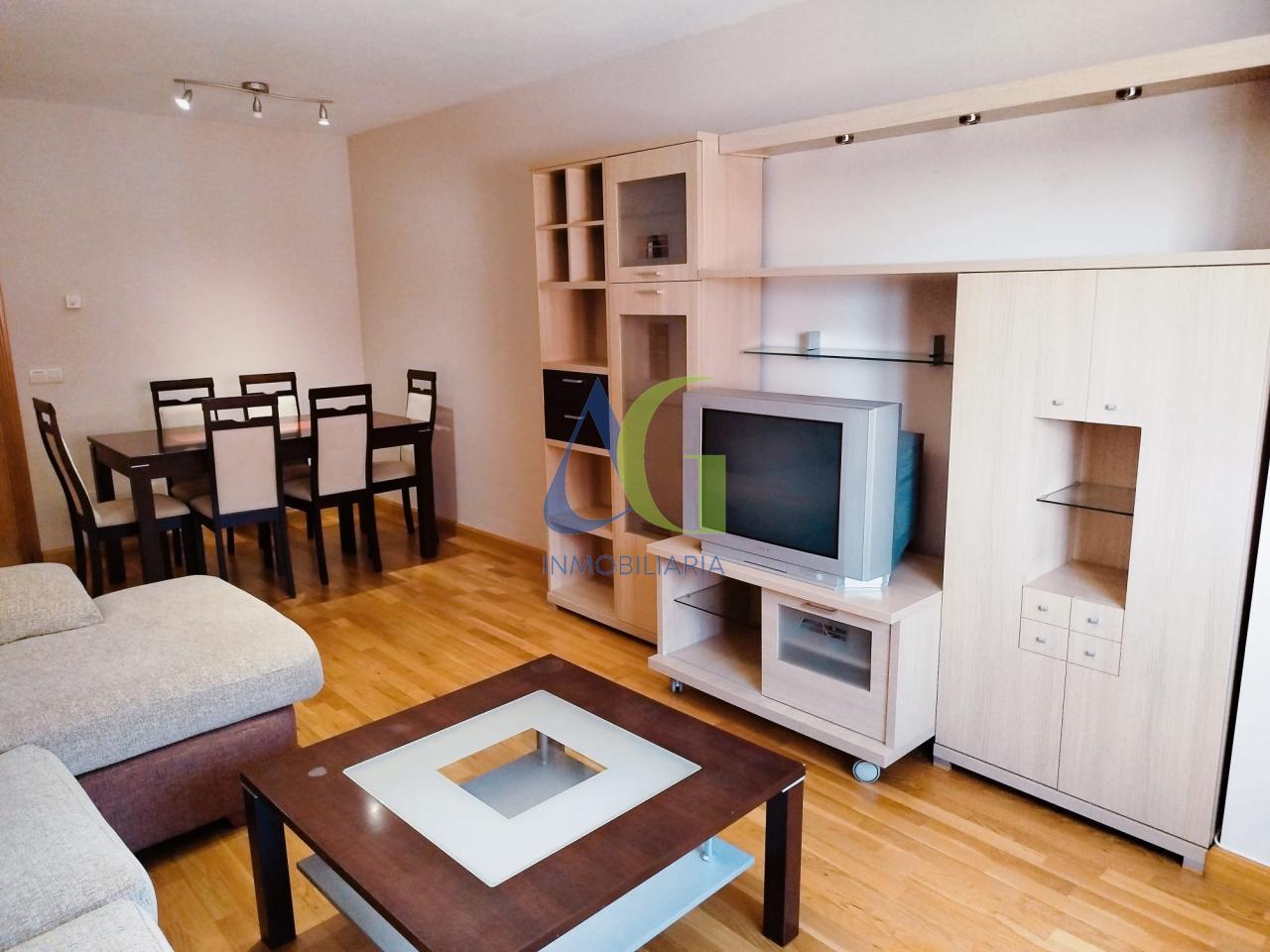 SE VENDE PISO  DE 2  HABITACIONES  EN NAVATEJERA
