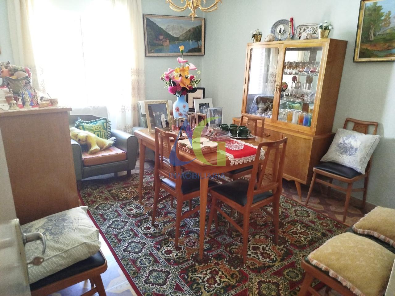 SE VENDE PISO DE 4 HABITACIONES EN LEON. ZONA LA LASTRA