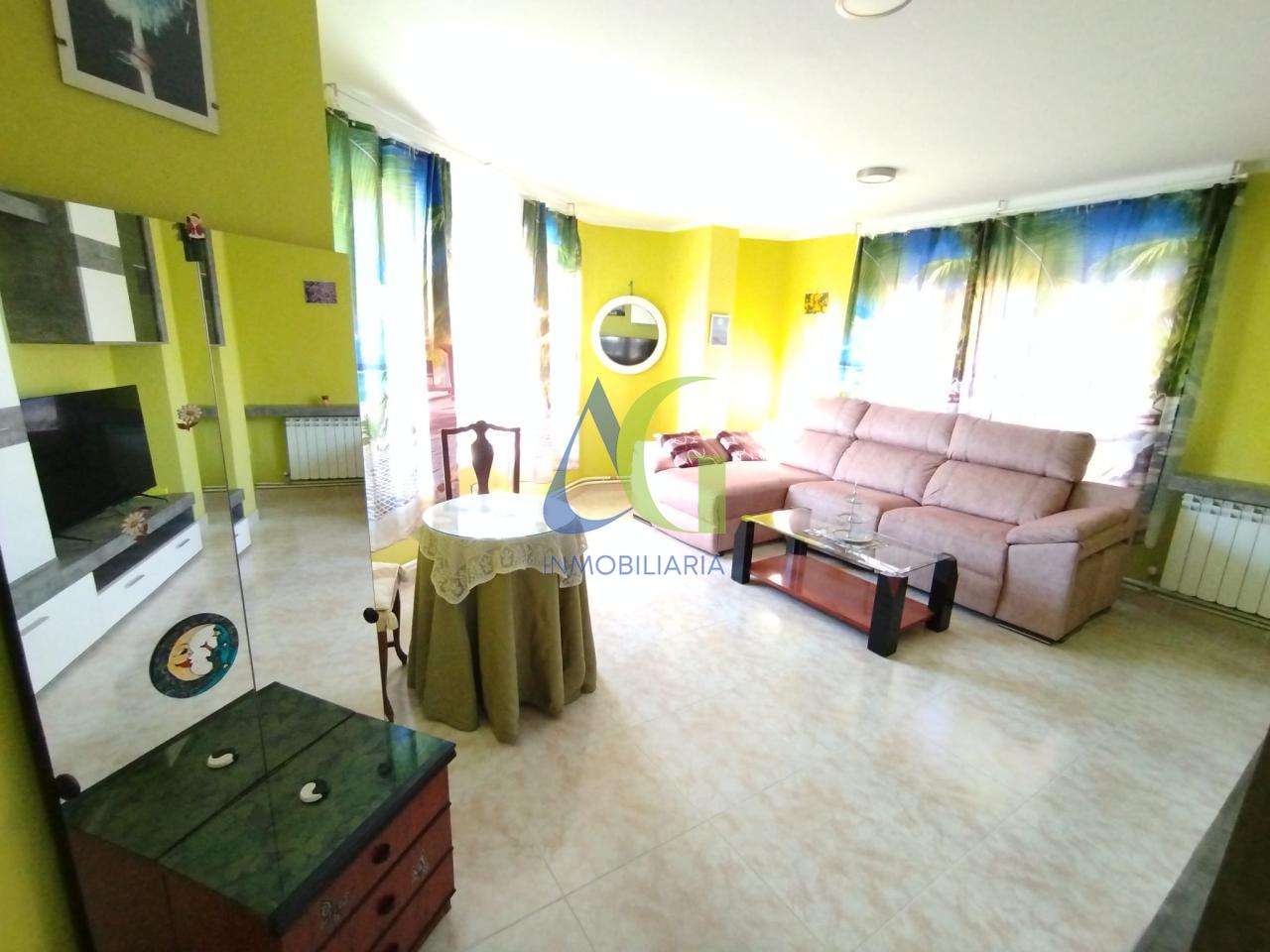 SE VENDE PISO DE 2 HABITACIONES EN VILLAOBISO